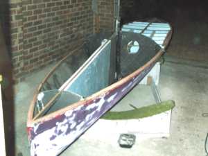 Bow bulkhead glued in. The foredeck beam and the styrofoam spine are just rested in position. Click for enlargement.